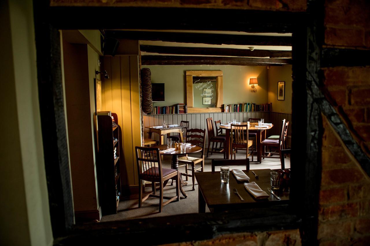 The Hawk Inn Andover Buitenkant foto