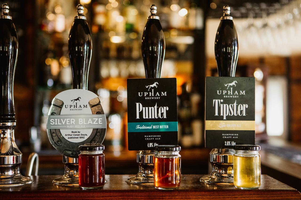 The Hawk Inn Andover Buitenkant foto