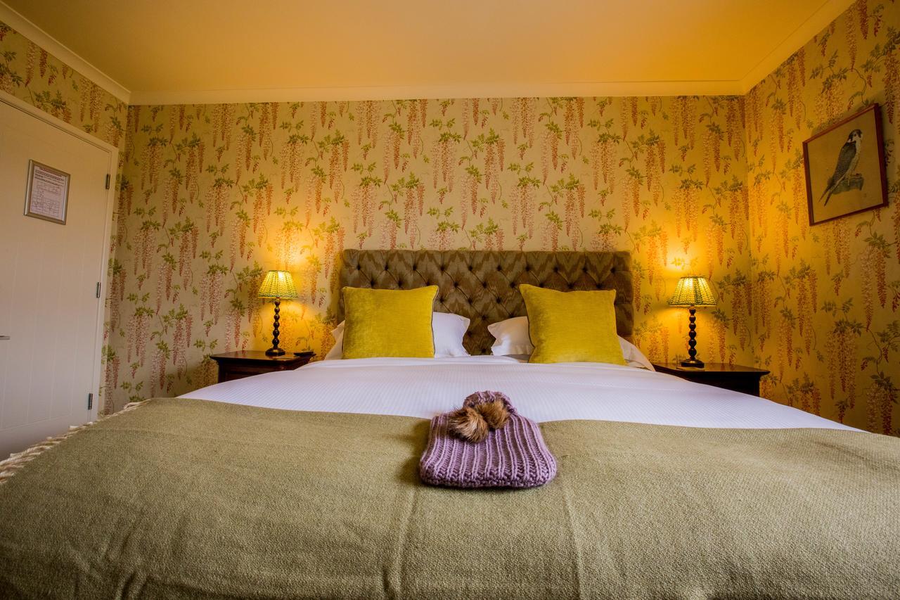 The Hawk Inn Andover Buitenkant foto
